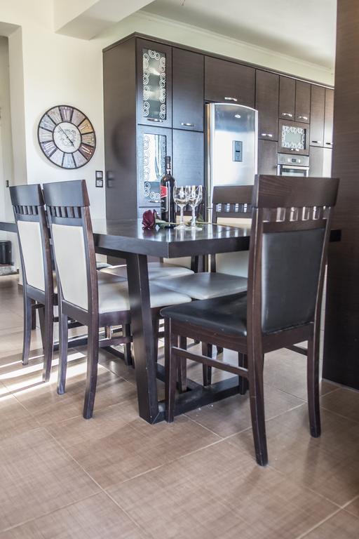 House Veggera - Private Swimming Pool Guest House Pombia Ngoại thất bức ảnh