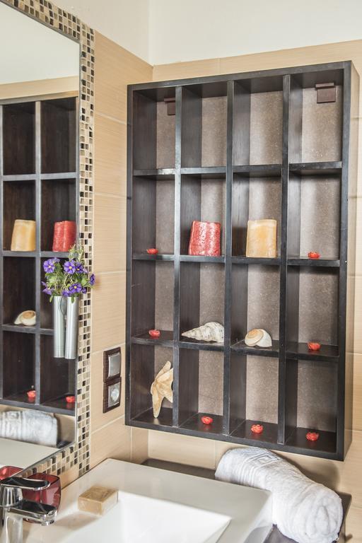 House Veggera - Private Swimming Pool Guest House Pombia Ngoại thất bức ảnh