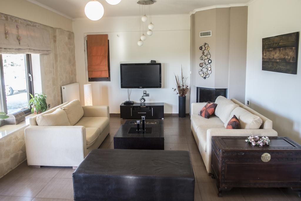 House Veggera - Private Swimming Pool Guest House Pombia Ngoại thất bức ảnh